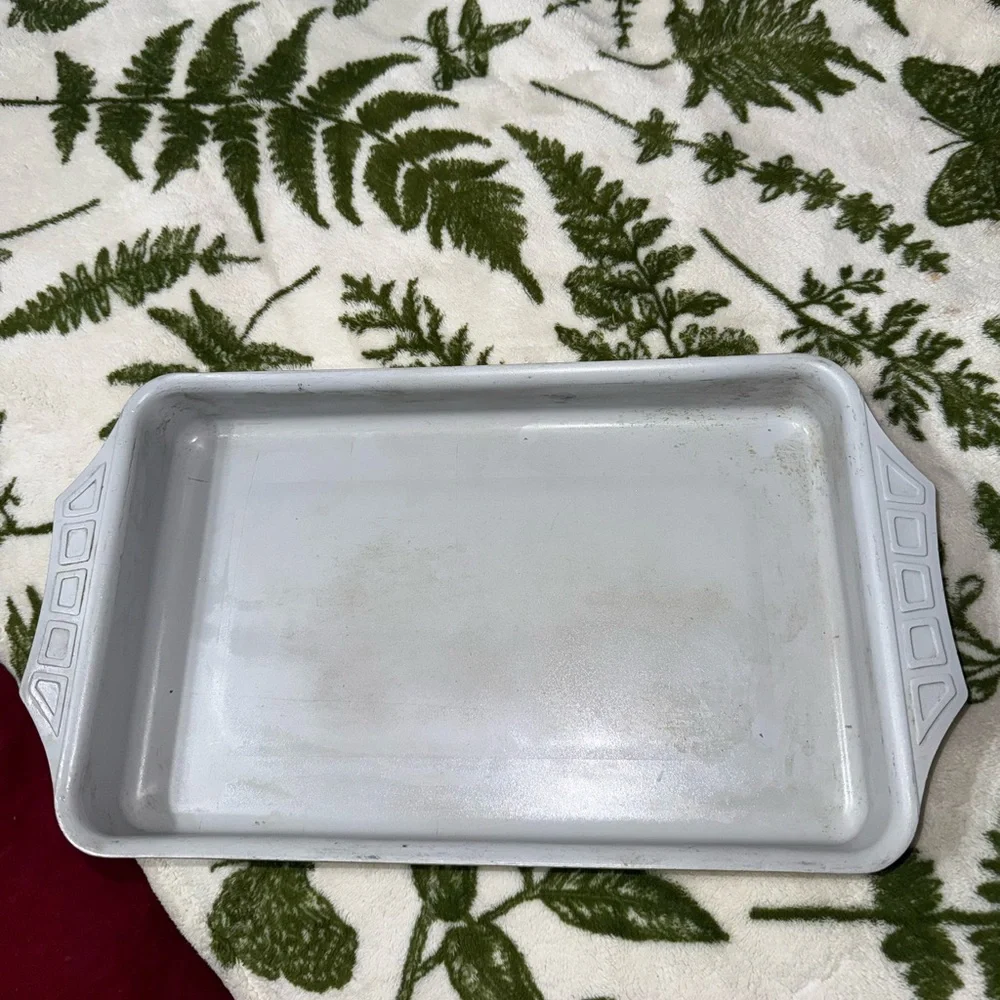 Vintage 70’s Inspired Yellow Baking Dish